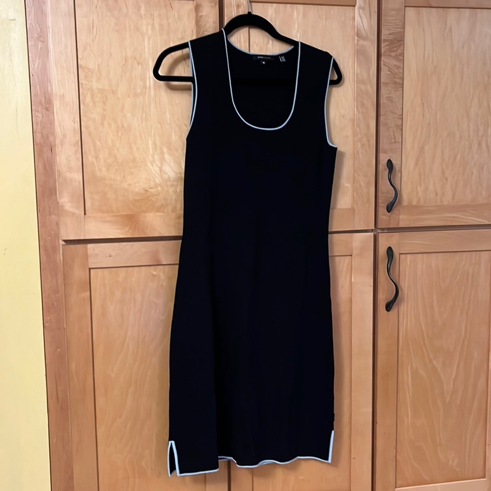 BCBGMAXAZRIA Black scoop necked dress size Medium